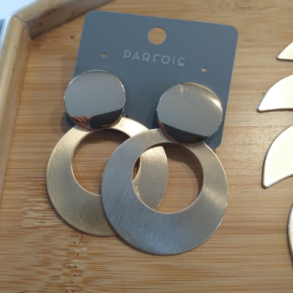 Parfois Matt Golden Necklace, earrings New With Tags. Jewelry Accessories - Picture 3 of 14